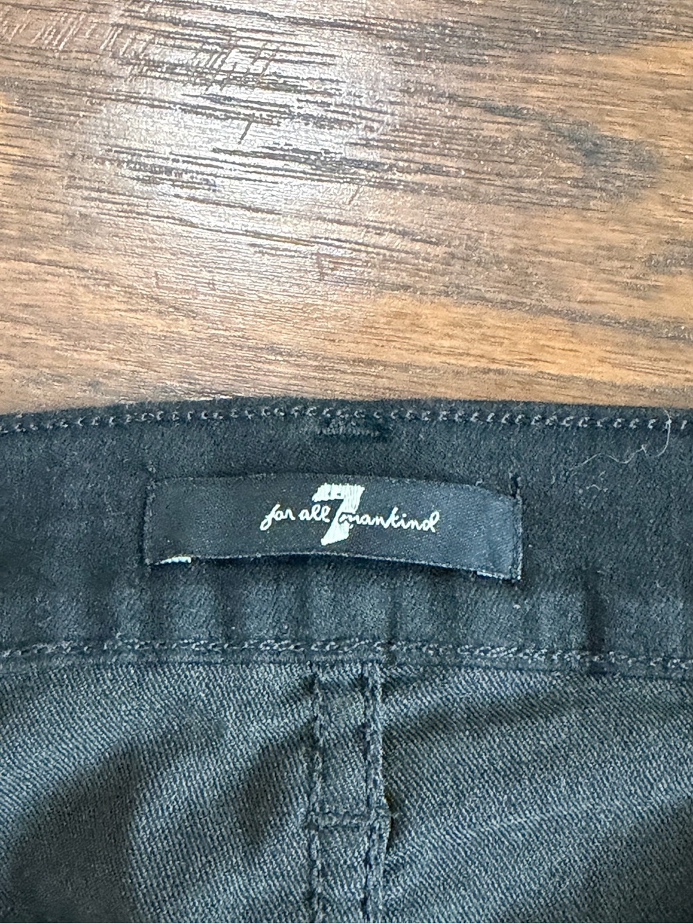 7 For All Mankind Women's Black & Gold Design Jeans Size 25 - Picture 6 of 10